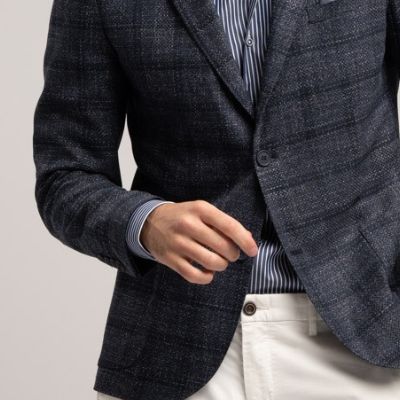 Giacca uomo destrutturata, realizzata in tessuto armaturato disegno madras sfumato